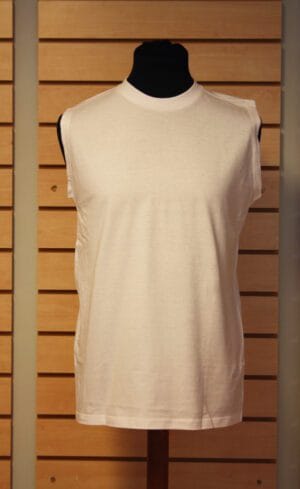 hvid ærmeløs t-shirt